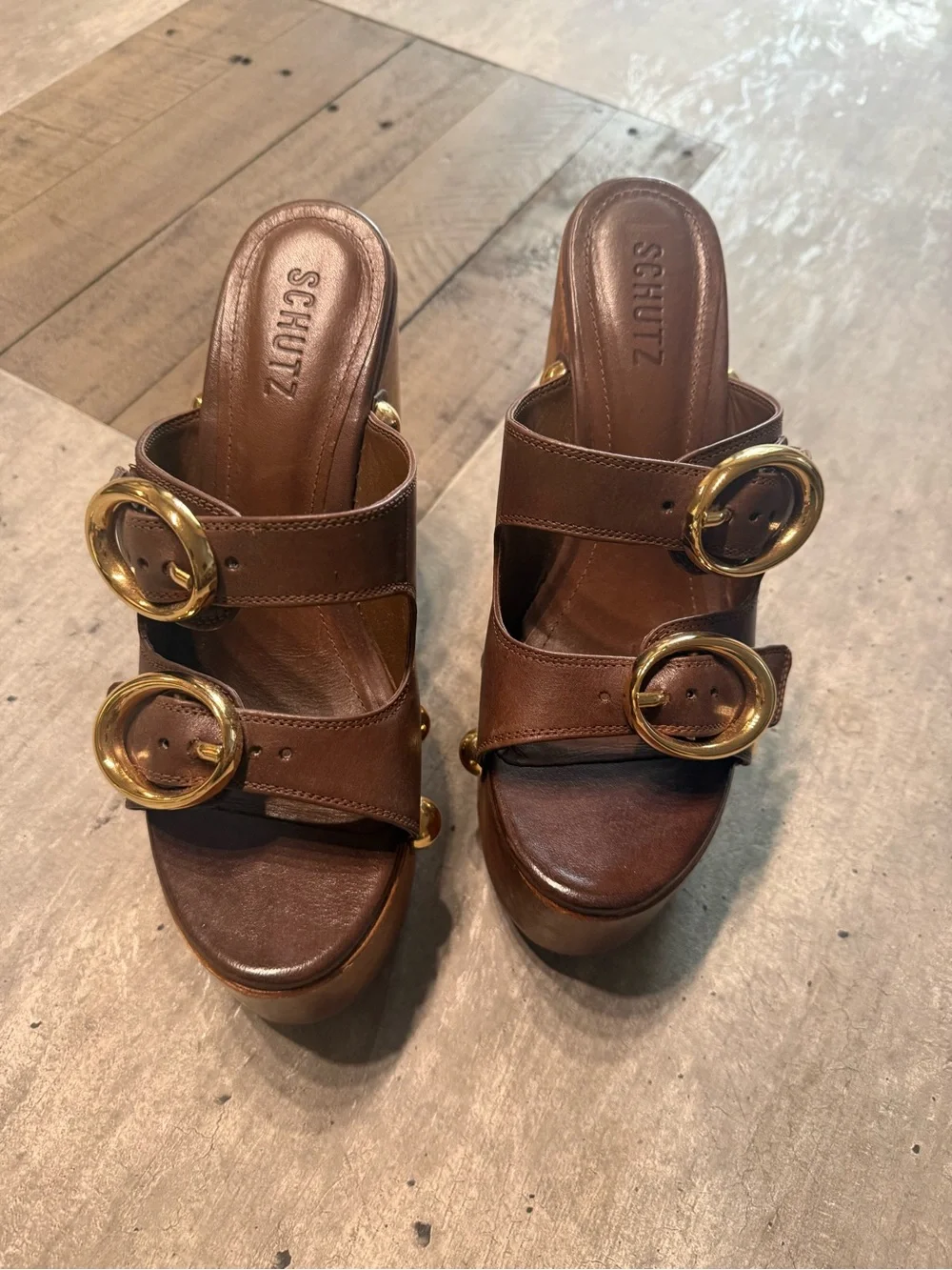 SCHUTZ chunky platform